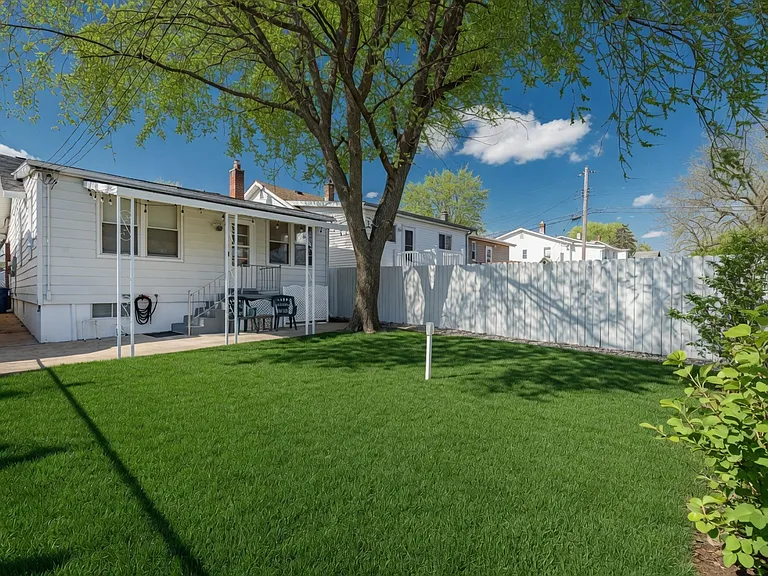 1304 Dammert Ave — Photo 27