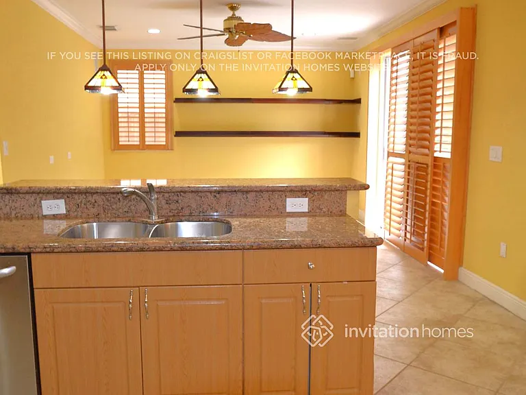 6243 SW 158th Ave — Photo 5