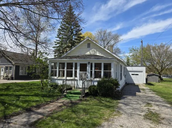 753 1st St, Bay Port, MI 48720