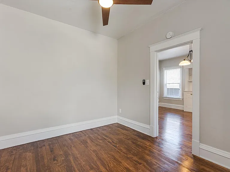 1124 N. St. Paul Street — Photo 31
