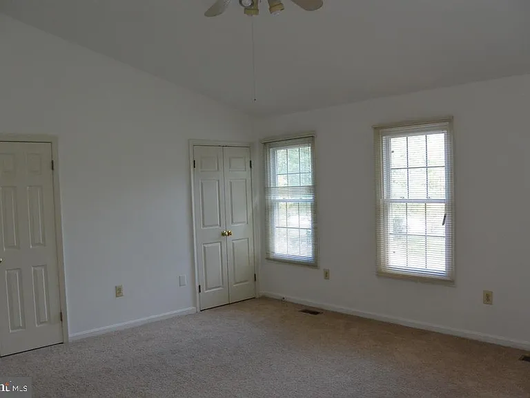 7034 Darby Towne Ct — Photo 20