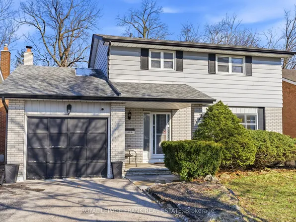 565 Charrington Ave, Oshawa, ON L1G 7L7