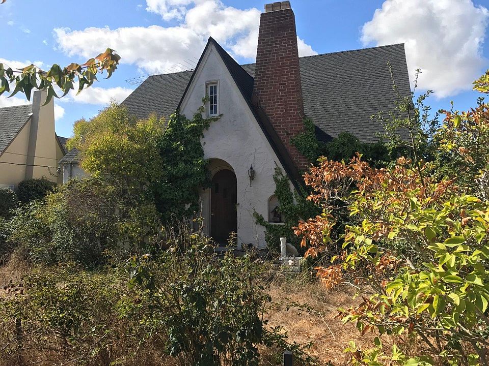 1st image of 2366 Ramona St