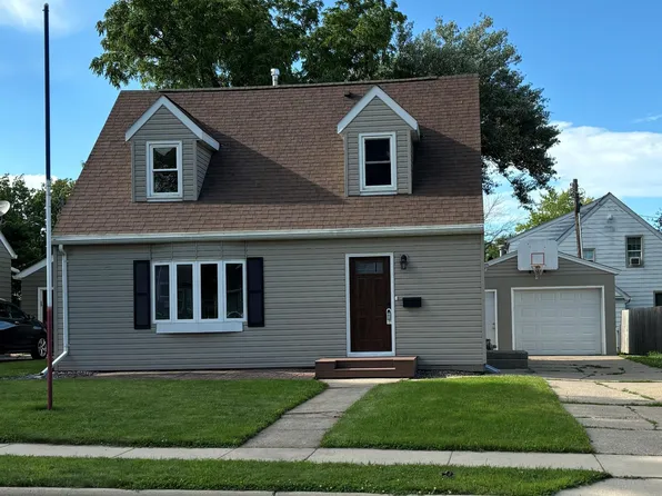 453 Willow St, Fairmont, MN 56031