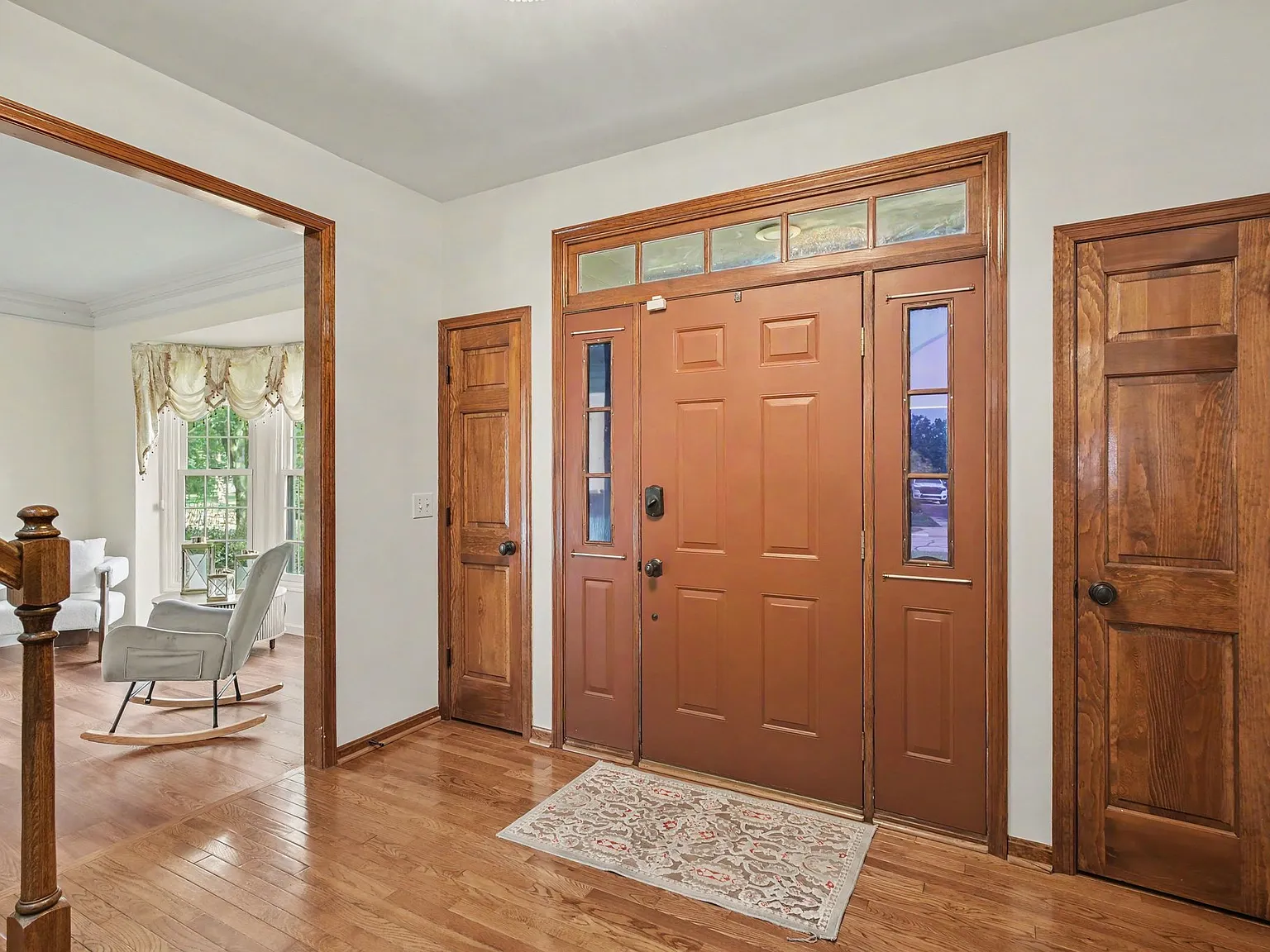4 bed, 5368 sqft, $3,350 — Photo 2
