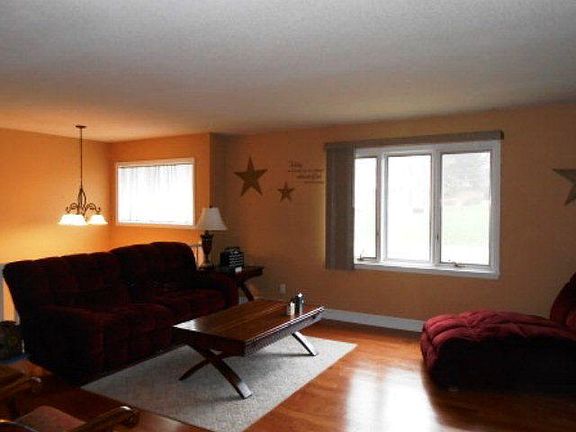 4th image of 49 Westover Dr