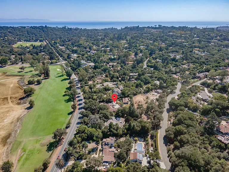 525 Las Palmas Dr — Photo 32
