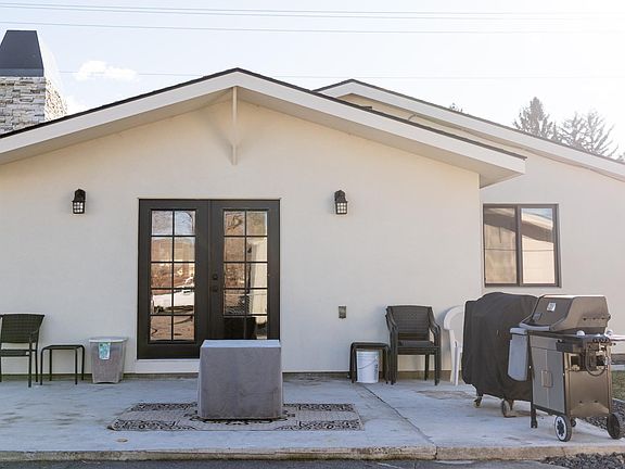 4th image of 4302 W 10th Ave