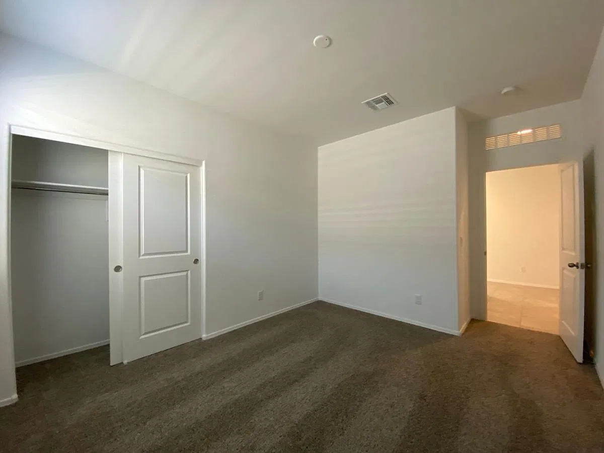 New Build! 4 Bedroom, 2 Bath In Casa Grande — Photo 3