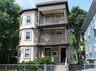 51 Torrey St, Dorchester Center, MA 02124