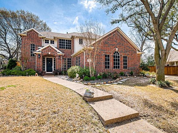 2nd image of 920 Briar Oaks Dr