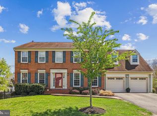 1476 Kingsvale Cir, Herndon, VA 20170