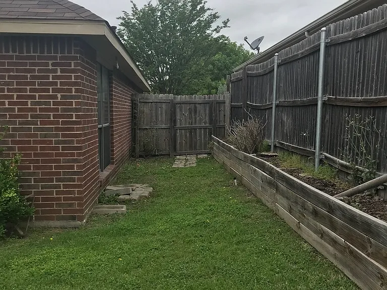 702 Long Hill Ct — Photo 25