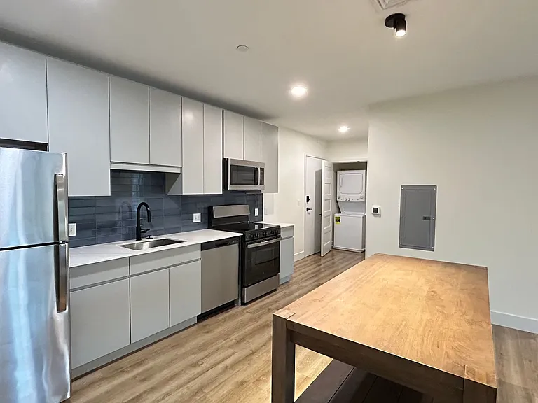 One Park Apartments — Photo 52