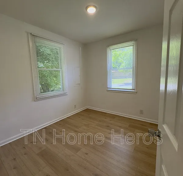 610 Demoss St — Photo 8