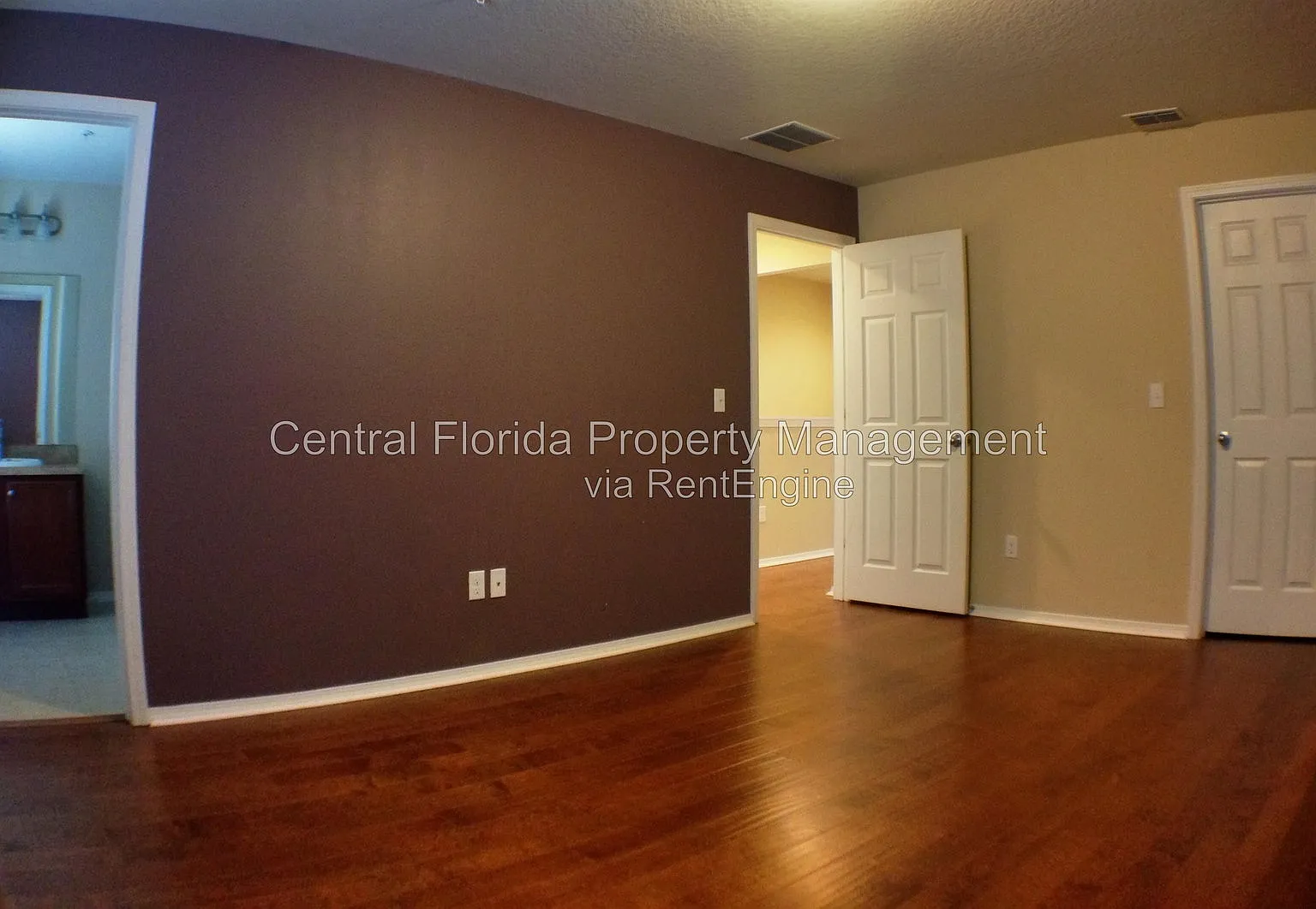 2 bed, 2.5 bath, 1443 sqft, $1,700 — Photo 3
