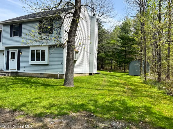 1231 County Hwy 126 #4, Amsterdam, NY 12010