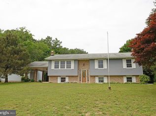 697 Brandy Ln, Westminster, MD 21157