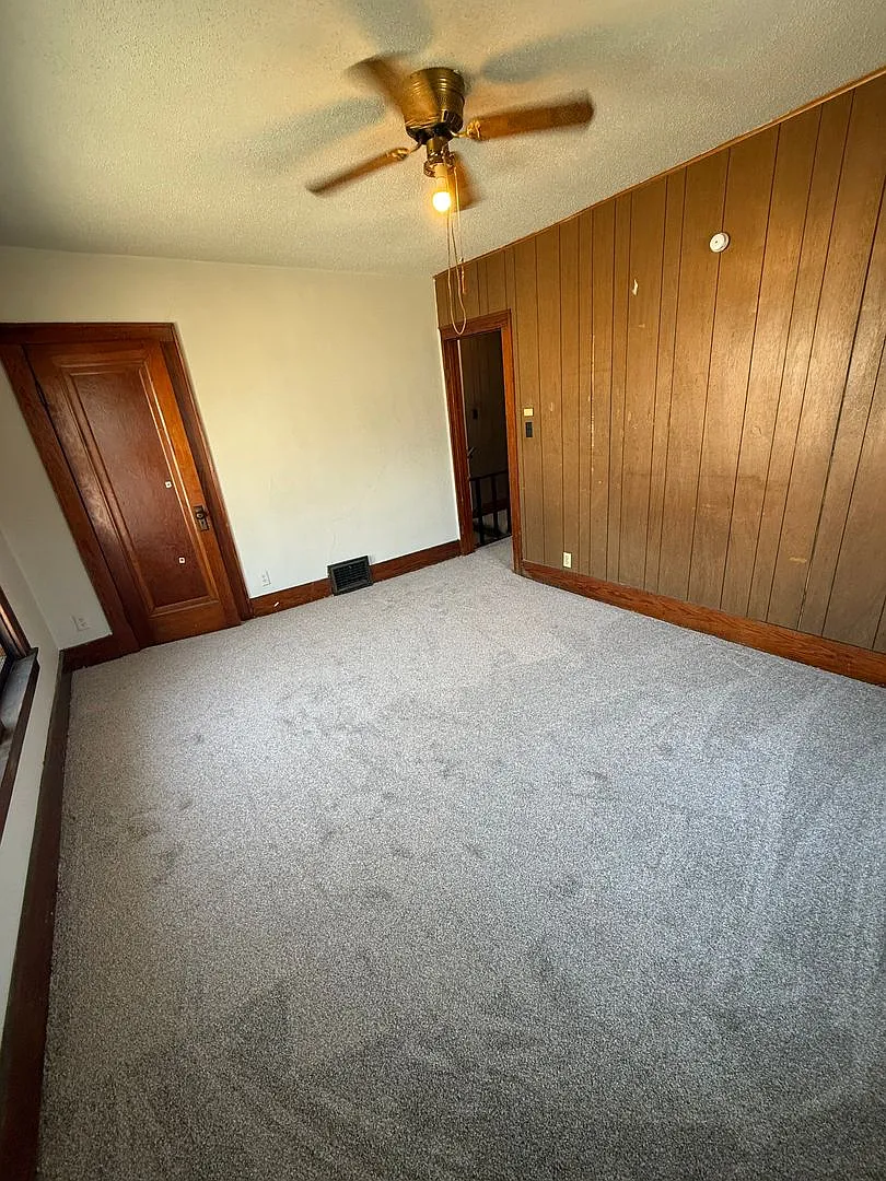 Mad Captial - 623 W Main St - New — Photo 3