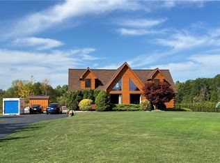 6890 Heise Rd, Clarence Center, NY 14032