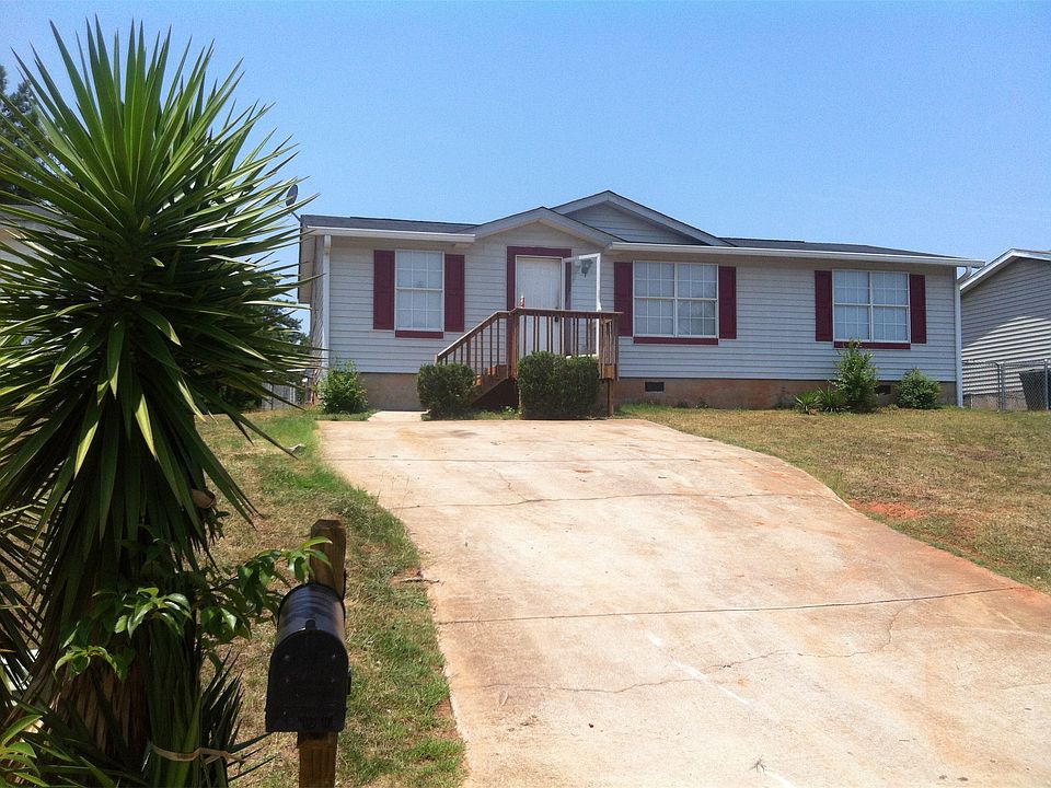 2nd image of 2899 Fields Dr