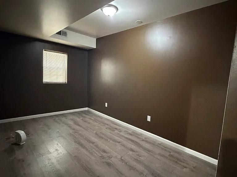 329 Pine St #1 — Photo 13