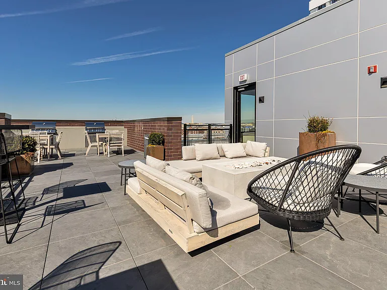 37 L St SE #507 — Photo 35