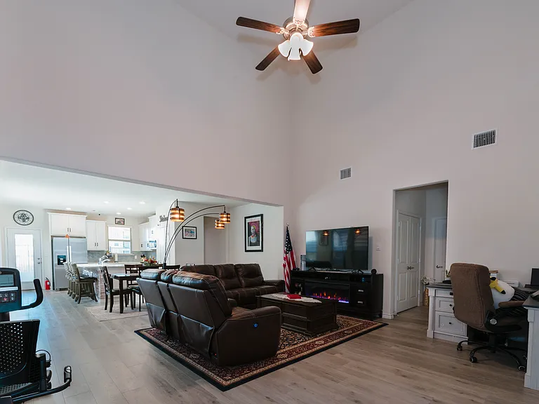 2028 Deya Dr — Photo 8