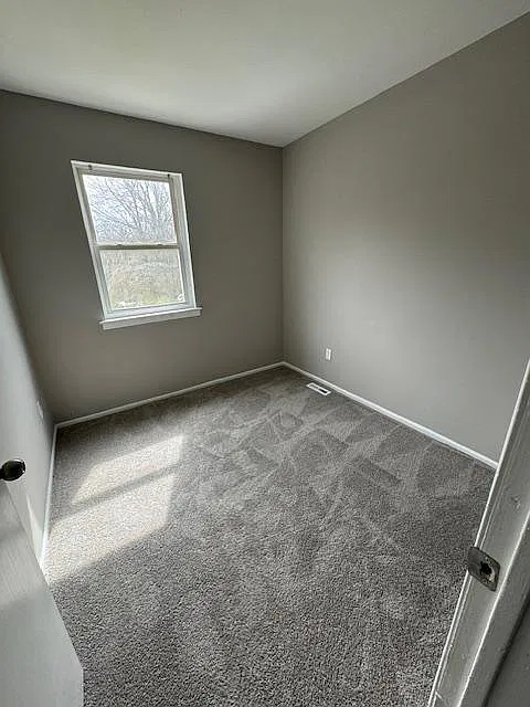 3 bed, 1.5 bath, 1125 sqft, $1,625 — Photo 4