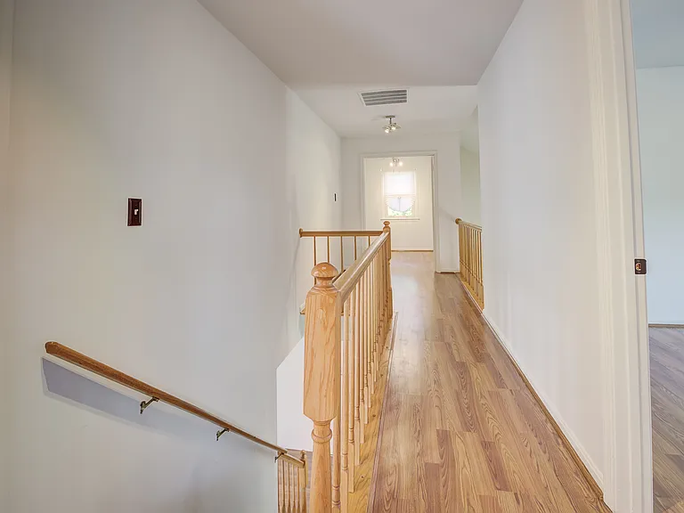 13907 Concord Ave — Photo 58