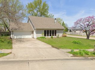 801 Wingham Dr, Columbia, MO 65202