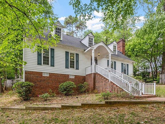 2nd image of 7713 Highlandview Cir