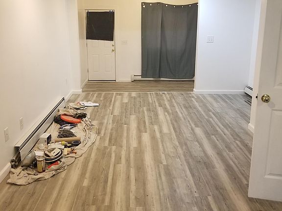 5th image of 180 Carlisle St #1