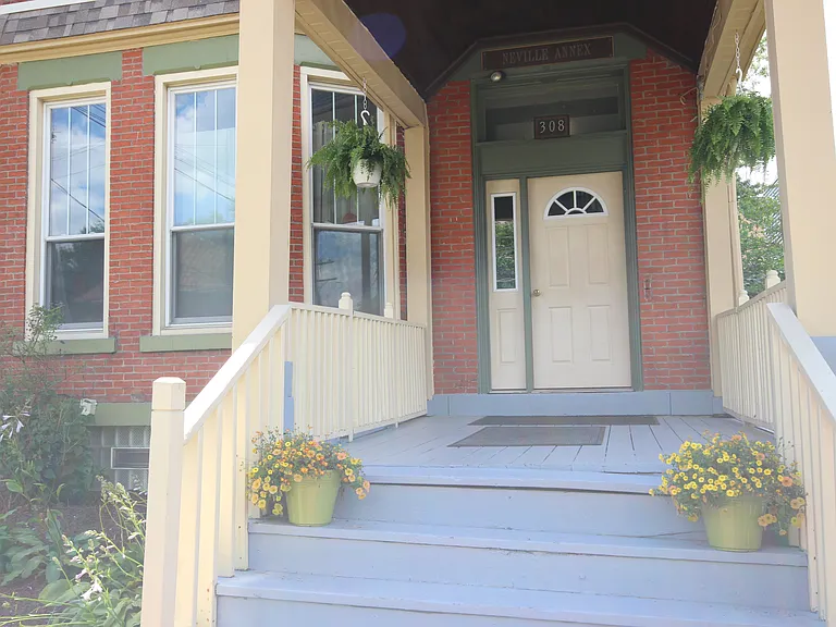 308 N Neville St — Photo 8