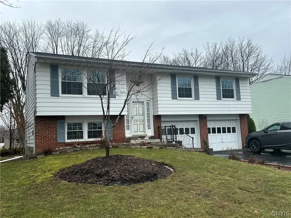 102 Wembridge Dr, East Syracuse, NY 13057