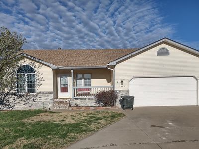 2803 Country Acres Ct, Dodge City, KS, 67801