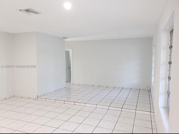 5th image of 3040 SW 77th Ct