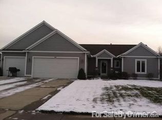 2670 Tamarack Dr, Jenison, MI 49428
