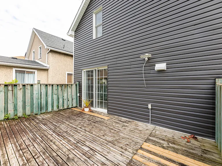19 Duncan St — Photo 42