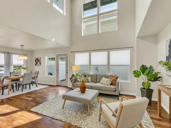 1117 Sandy Creek Dr, Folsom, CA 95630