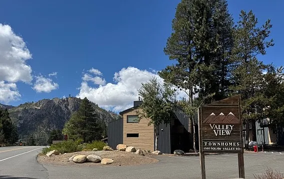 2 bed, 1056 sqft, $7,000 — Photo 1