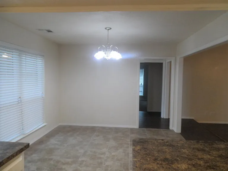 201 Wellington Ln — Photo 11