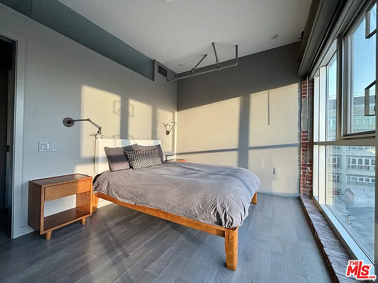 527 Molino St #401 — Photo 17