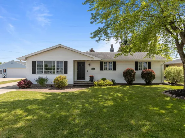 117 Saint Marys Pl, Kaukauna, WI 54130