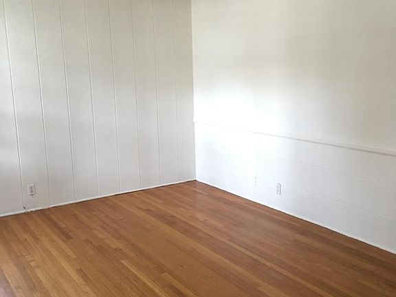 2nd image of 4135 Warner Blvd APT A
