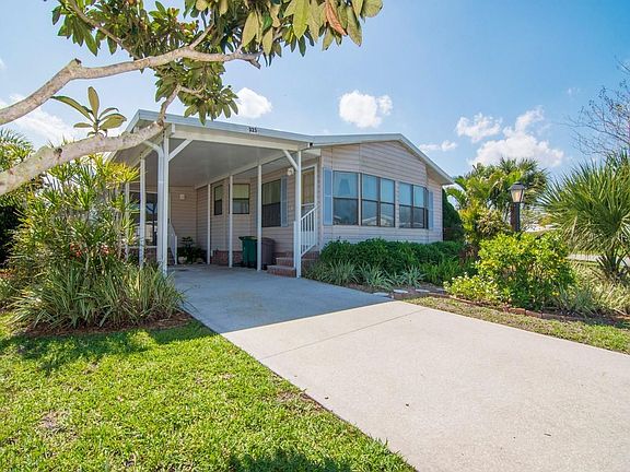 2nd image of 325 Loquat Dr