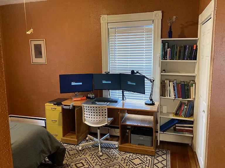 28 Violet St #1 — Photo 14