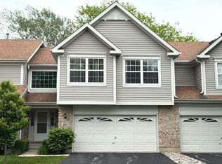 305 Bloomfield Ct, Vernon Hills, IL 60061