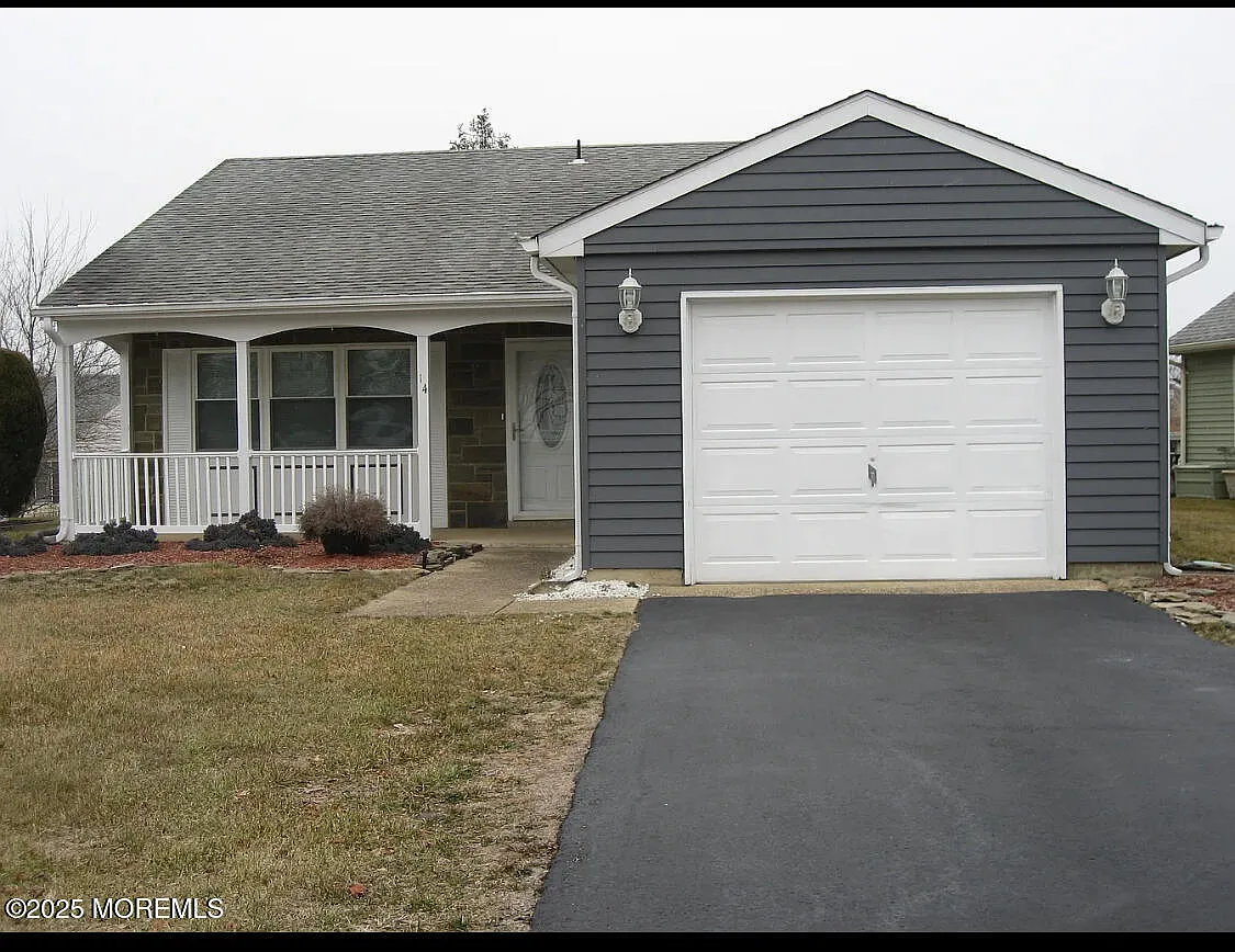 14 Edgeware Pl photo 1