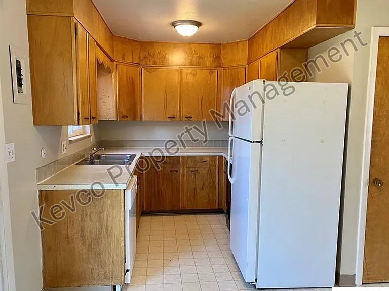 1101 Ponderosa Dr — Photo 35